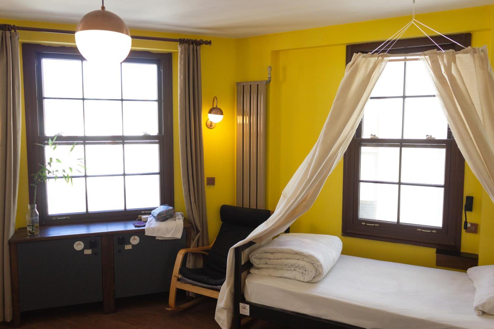 Hostel Le Banc Provincia di Provincia di Istanbul Esterno foto